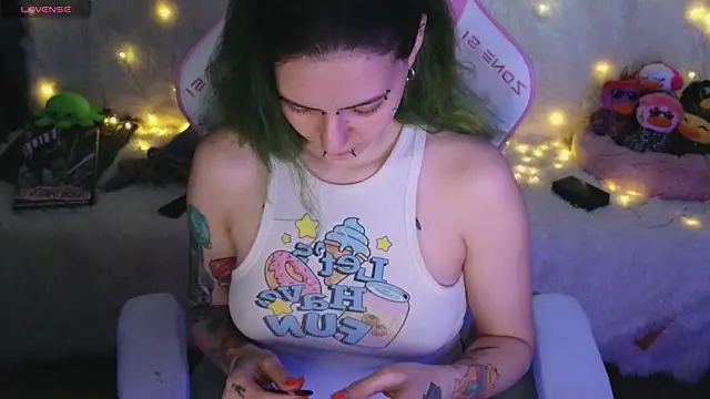 Ginger Stay online show from May 2026 10:11:02 AM
