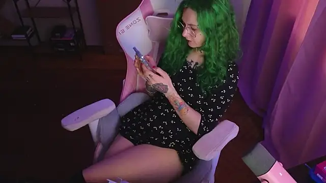 Ginger Stay online show from May 2026 07:15:02 AM