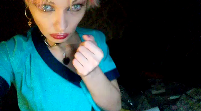 Snapshot of WildMissNiks chatting on December 2024 11:55:01 AM WildMissNiks online show from December 2024 11:55:01 AM