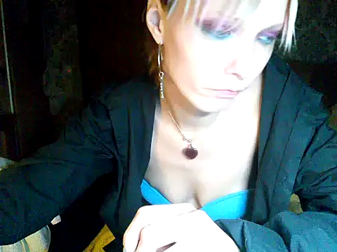Snapshot of WildMissNiks chatting on December 2024 01:55:02 PM WildMissNiks online show from December 2024 01:55:02 PM