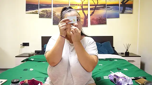 adelline online show from September 2025 08:56:01 PM