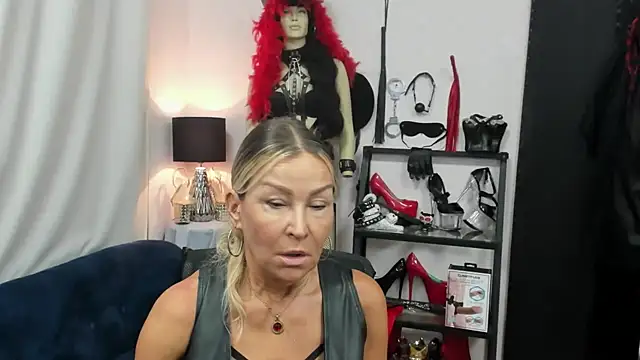 crystaLUX online show from September 2025 04:23:01 AM