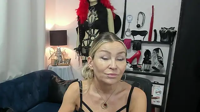 crystaLUX online show from June 2026 04:15:01 AM