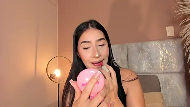 Snapshot of Christy_Sea chatting on May 2026 12:13:01 PM Christy Sea online show from May 2026 12:13:01 PM