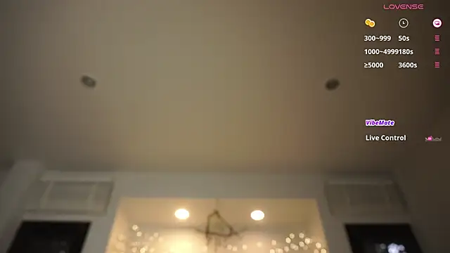 Snapshot of Amylittlestar chatting on May 2026 11:13:02 PM Amylittlestar online show from May 2026 11:13:02 PM