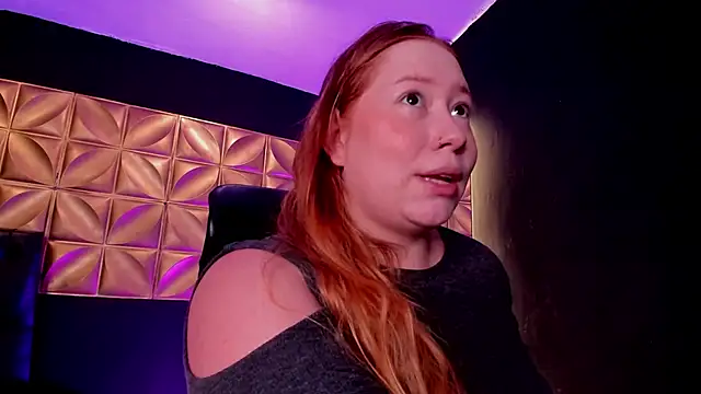 hannamartinn online show from September 2025 04:54:01 PM