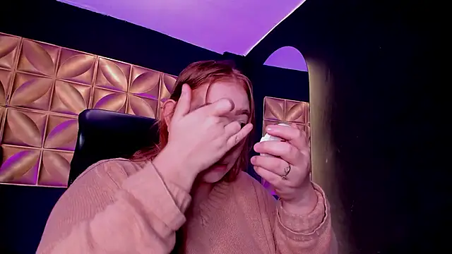 hannamartinn online show from September 2025 03:28:01 PM