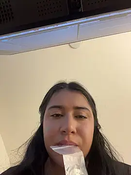 Snapshot of KallyMyller1 chatting on April 2026 07:36:01 PM KallyMyller1 online show from April 2026 07:36:01 PM