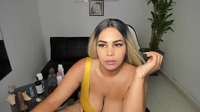 alyssannVhm online show from March 2025 12:33:02 AM