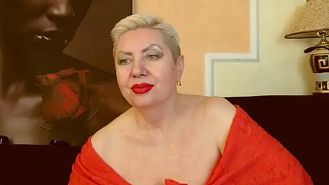 Snapshot of LadyPosh chatting on January 2025 04:44:01 AM LadyPosh online show from January 2025 04:44:01 AM