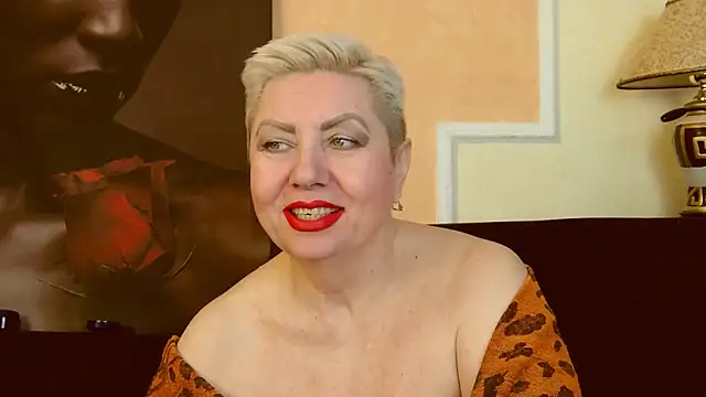 Snapshot of LadyPosh chatting on January 2025 09:47:01 PM LadyPosh online show from January 2025 09:47:01 PM