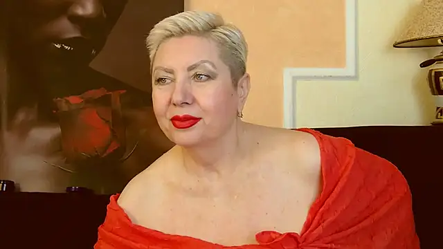 Snapshot of LadyPosh chatting on January 2025 10:08:02 PM LadyPosh online show from January 2025 10:08:02 PM