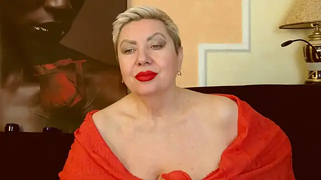 Snapshot of LadyPosh chatting on February 2025 04:25:01 AM LadyPosh online show from February 2025 04:25:01 AM