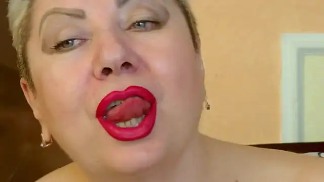 Snapshot of LadyPosh chatting on February 2025 09:48:01 PM LadyPosh online show from February 2025 09:48:01 PM