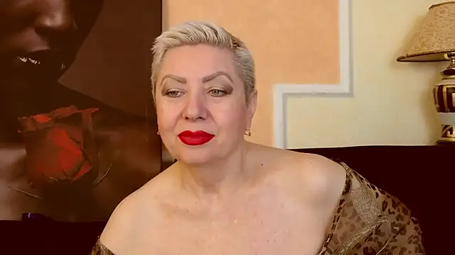 Snapshot of LadyPosh chatting on September 2025 08:53:02 PM LadyPosh online show from September 2025 08:53:02 PM