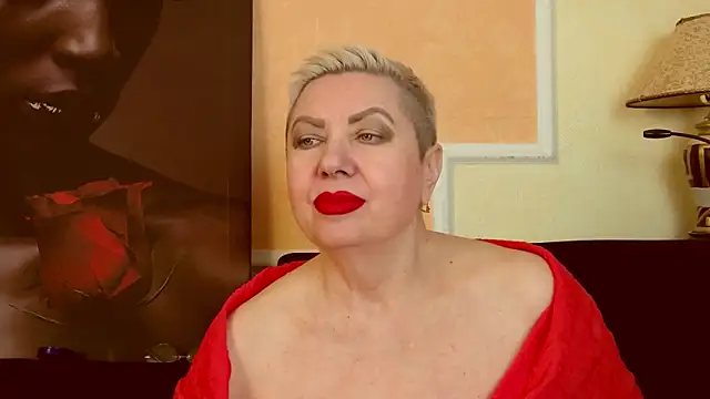 LadyPosh online show from May 2026 09:01:01 PM