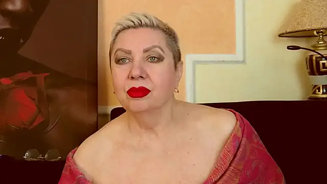 LadyPosh online show from May 2026 07:42:02 PM