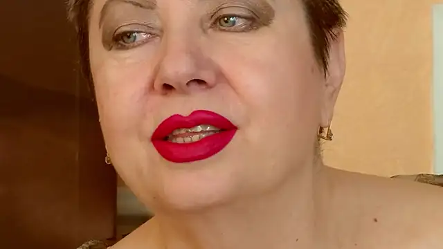 LadyPosh online show from June 2026 09:30:01 PM