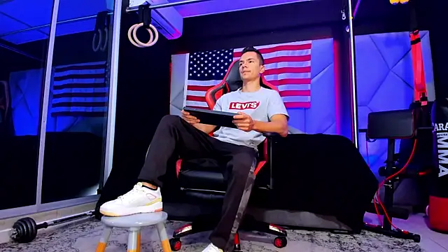 Snapshot of Aydenmiller96 chatting on October 2025 02:15:02 PM Aydenmiller96 online show from October 2025 02:15:02 PM