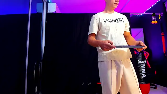 Snapshot of Aydenmiller96 chatting on November 2025 01:21:02 PM Aydenmiller96 online show from November 2025 01:21:02 PM