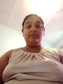 Snapshot of Indianbloom- chatting on November 2025 01:39:02 PM Indianbloom- online show from November 2025 01:39:02 PM