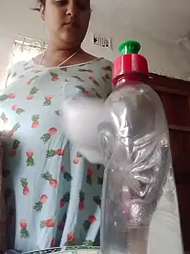 Snapshot of Indianbloom- chatting on January 2026 11:04:01 AM Indianbloom- online show from January 2026 11:04:01 AM