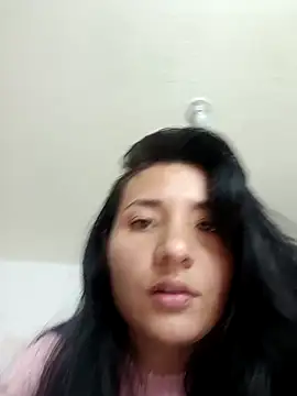 Snapshot of emily_honter chatting on March 2025 06:16:01 PM emily honter online show from March 2025 06:16:01 PM