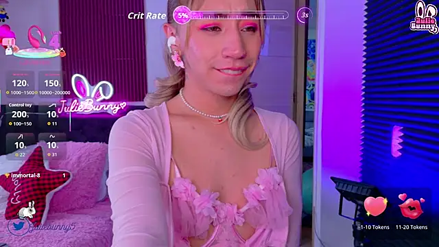 Littlebunny21 online show from May 2026 07:33:01 PM