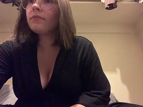  minikui  online show from October 2025 01:48:02 AM