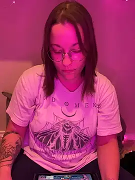  minikui  online show from October 2025 12:38:02 AM