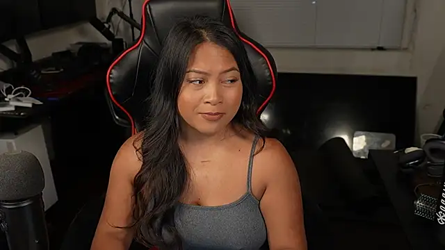 Snapshot of Bubbleliyah chatting on March 2025 12:53:01 AM Bubbleliyah online show from March 2025 12:53:01 AM