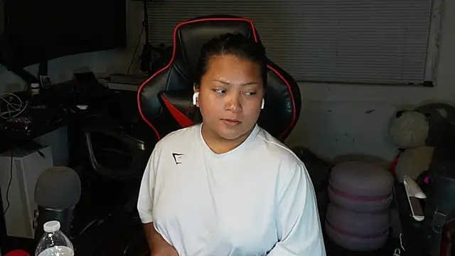 Bubbleliyah online show from April 2026 05:48:02 AM