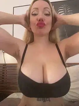 SofiaJoy online show from February 2026 02:06:01 PM