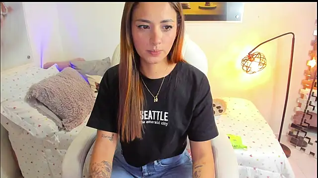 KimberlySaen online show from October 2025 09:01:01 PM