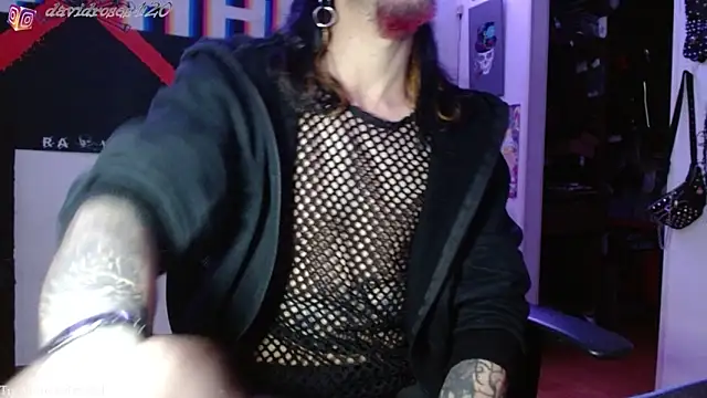 Snapshot of davidroses420 chatting on March 2025 04:30:02 AM davidroses420 online show from March 2025 04:30:02 AM