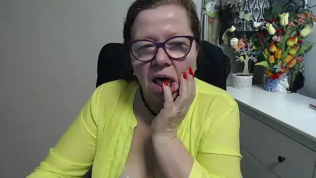 Snapshot of Adelewildx chatting on March 2026 04:41:02 AM Adelewildx online show from March 2026 04:41:02 AM