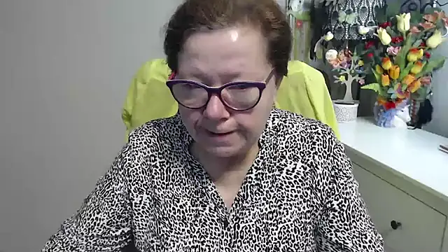 Snapshot of Adelewildx chatting on March 2026 04:28:02 AM Adelewildx online show from March 2026 04:28:02 AM