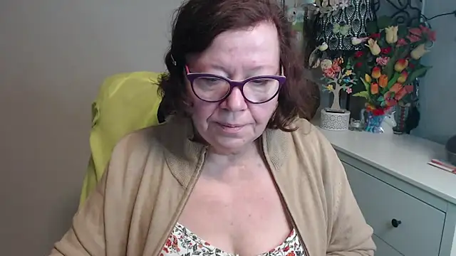 Snapshot of Adelewildx chatting on April 2026 06:36:01 AM Adelewildx online show from April 2026 06:36:01 AM