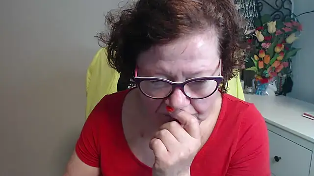 Snapshot of Adelewildx chatting on April 2026 03:01:02 AM Adelewildx online show from April 2026 03:01:02 AM