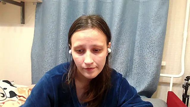 alisacucumber online show from October 2025 04:29:02 PM