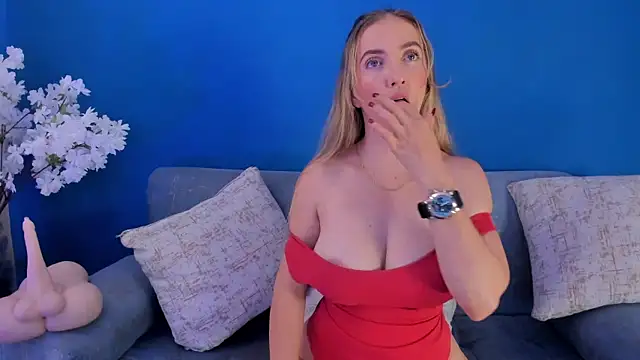 Snapshot of BellaMarieX chatting on December 2025 02:28:02 AM BellaMarieX online show from December 2025 02:28:02 AM