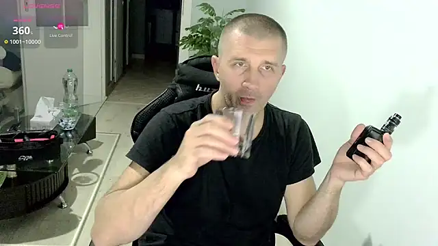 Snapshot of Maribor chatting on October 2025 11:17:02 PM Maribor online show from October 2025 11:17:02 PM