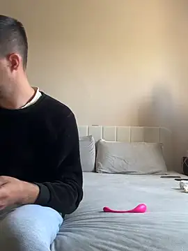 couplepenetration online show from April 2026 08:34:01 AM
