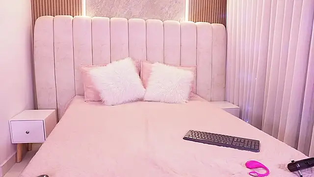 emyli sw  online show from March 2026 03:29:02 AM