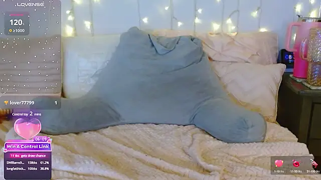 Snapshot of Cateycakes chatting on December 2024 02:31:02 PM Cateycakes online show from December 2024 02:31:02 PM