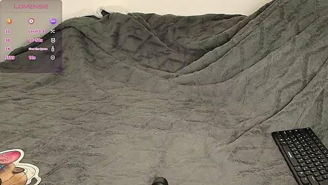 Snapshot of SuchArt_ chatting on March 2026 03:51:02 PM SuchArt online show from March 2026 03:51:02 PM