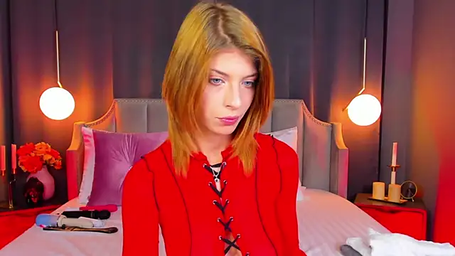 Snapshot of AdoraLynn chatting on November 2025 07:48:02 PM AdoraLynn online show from November 2025 07:48:02 PM