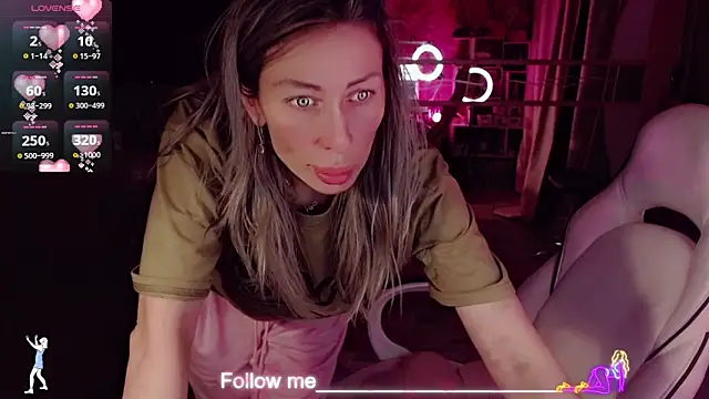 AnnieGOld  online show from February 2026 08:53:01 PM