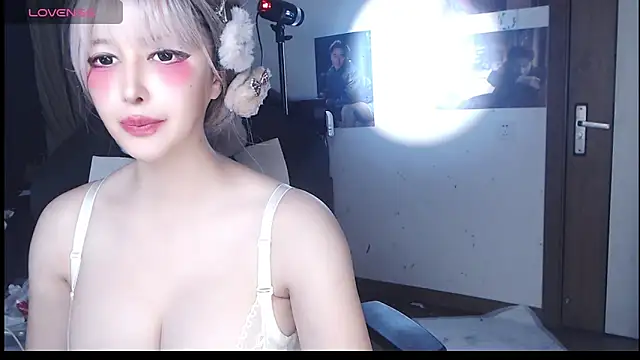 Snapshot of candy_cola chatting on November 2025 01:12:02 PM candy cola online show from November 2025 01:12:02 PM