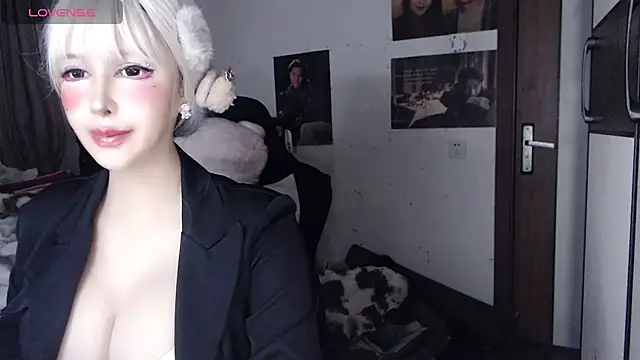 Snapshot of candy_cola chatting on November 2025 05:40:02 AM candy cola online show from November 2025 05:40:02 AM